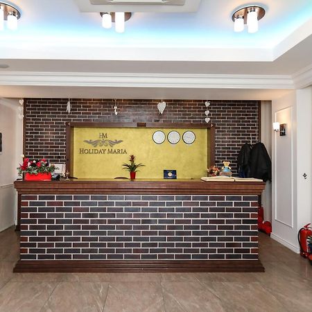 Hotel Holiday Maria Baile Herculane Bagian luar foto